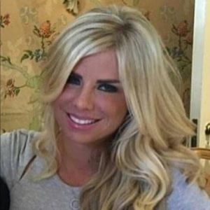 Meet your Posher, Whitney